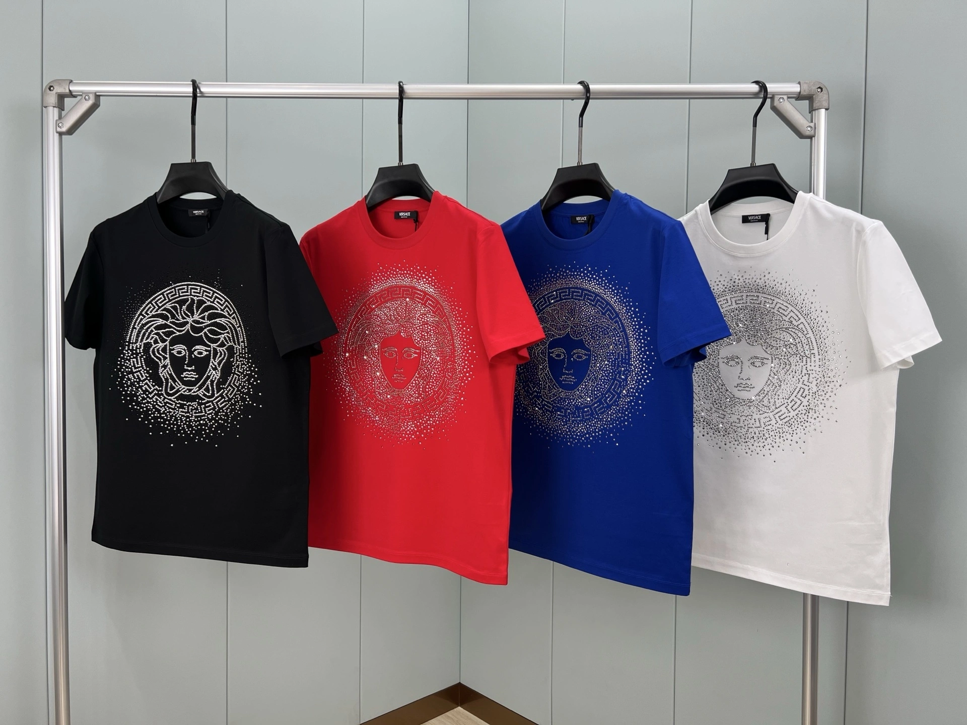 &wg.luxury- V5rs135 Fading Medusa Cotton 4colour item:E-F054C1708-4